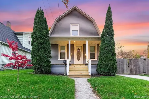 326 Douglas, Lansing, MI 48906