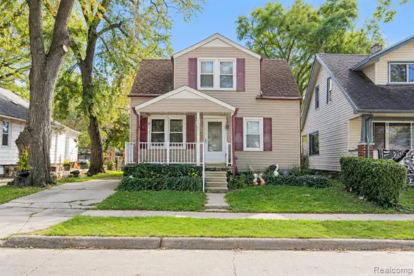 8428 Chalmers, Warren, MI 48089