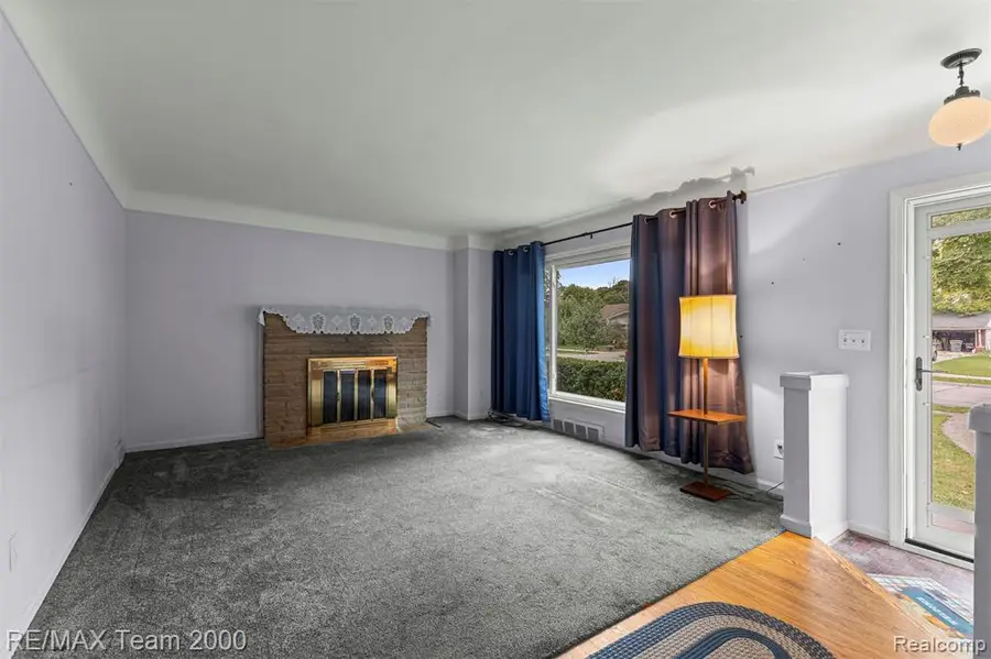 2025 Raymond, Dearborn, MI 48124 - #3
