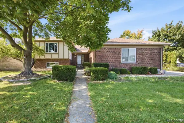 36753 Iroquois, Sterling Heights, MI 48310