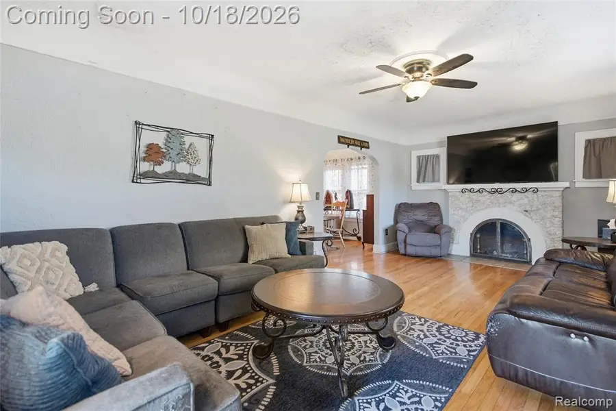 6069 Andersonville, Waterford, MI 48329 - #2