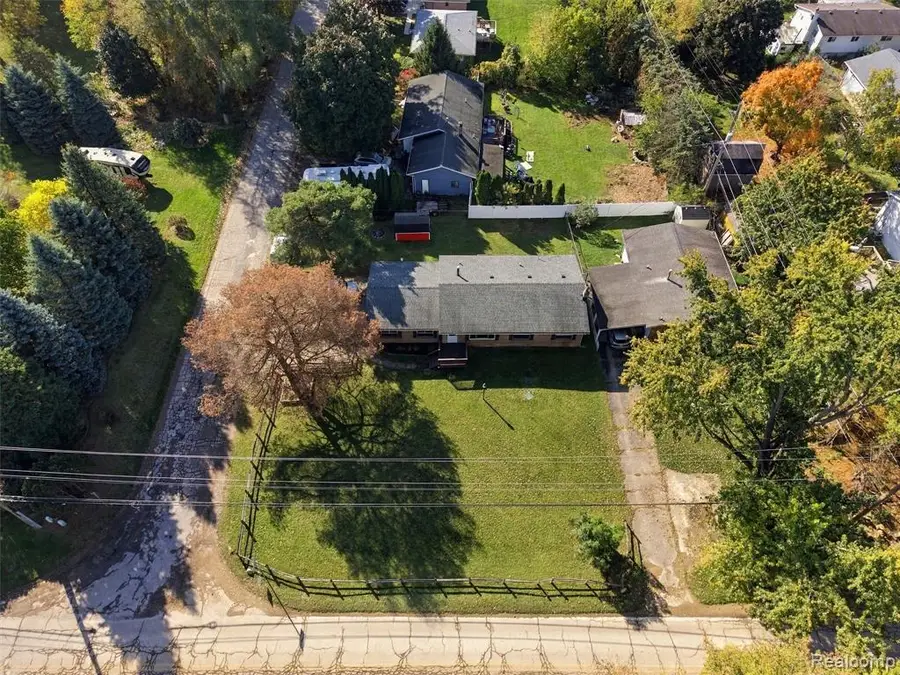1810 Dunwoodie, Ortonville, MI 48462 - #3