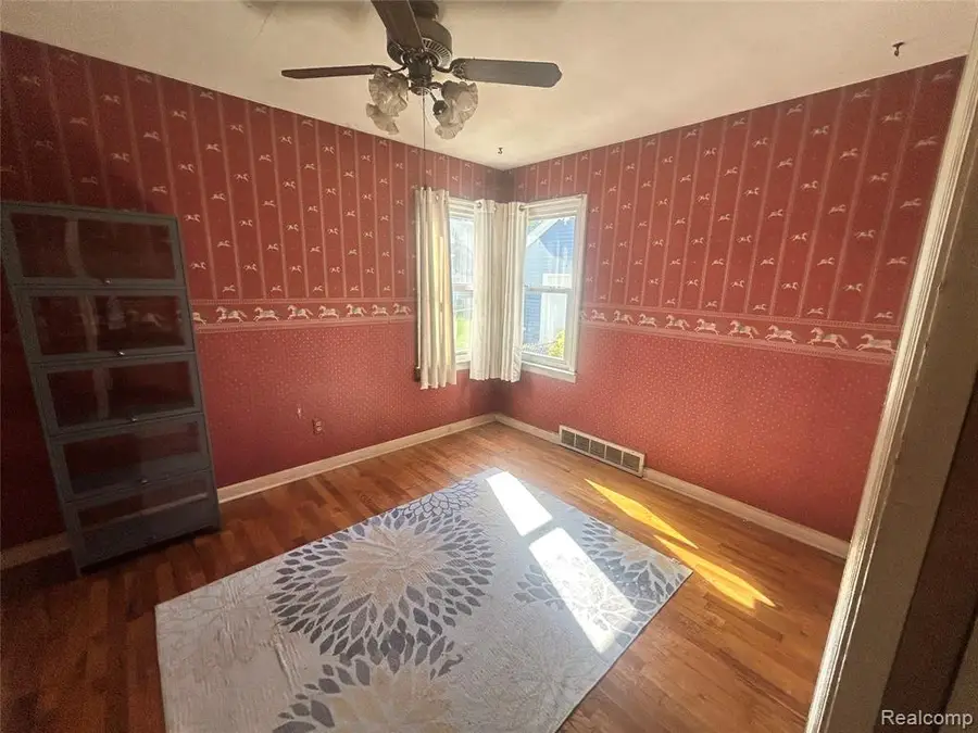 2241 Taft, Saginaw, MI 48602 - #2