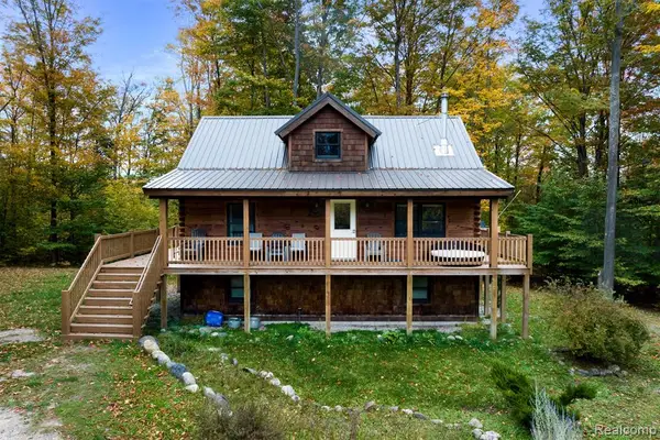 148 Mooney, Kewadin, MI 49648