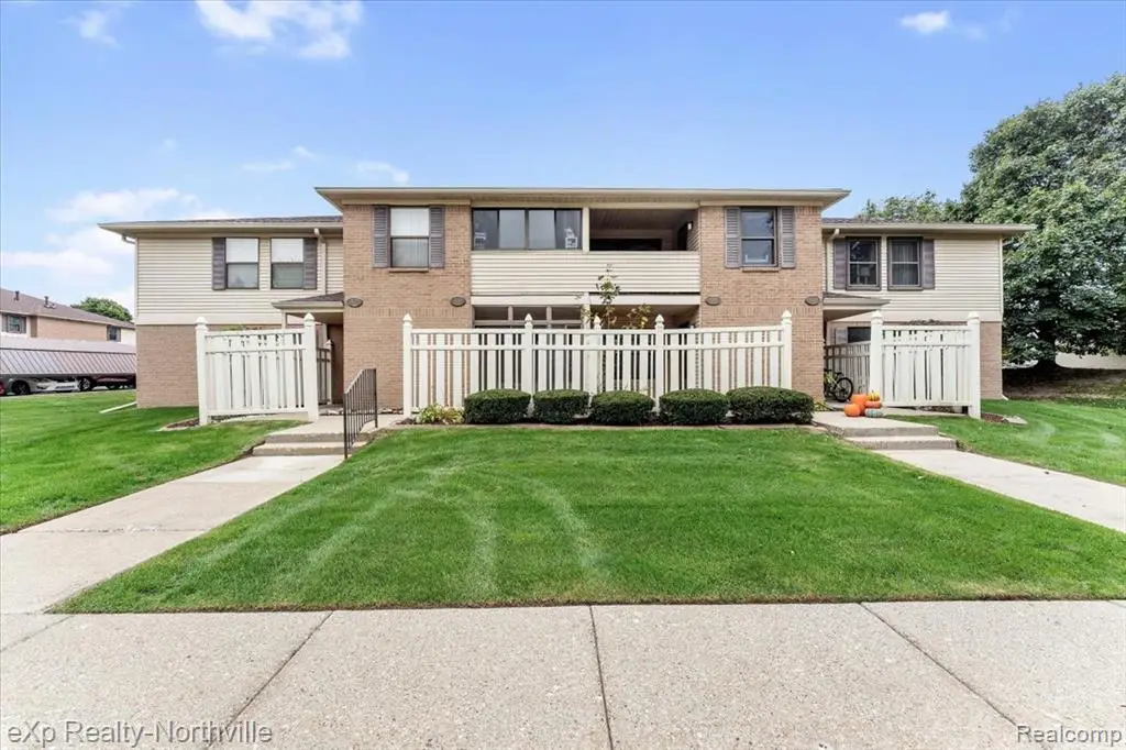 19673 Northridge #83, Northville, MI 48167 - #1