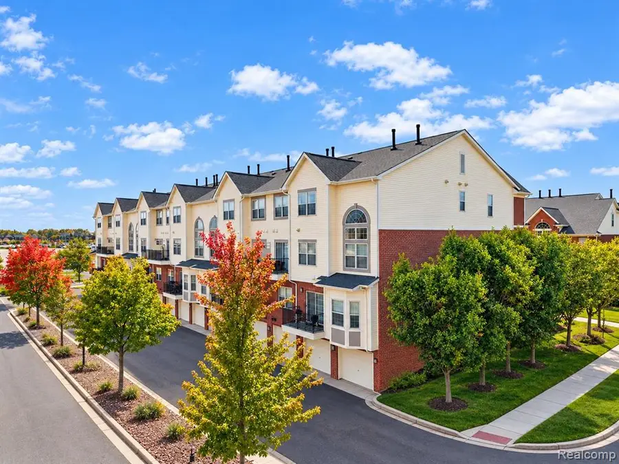 1477 Raliegh, Troy, MI 48084 - #3
