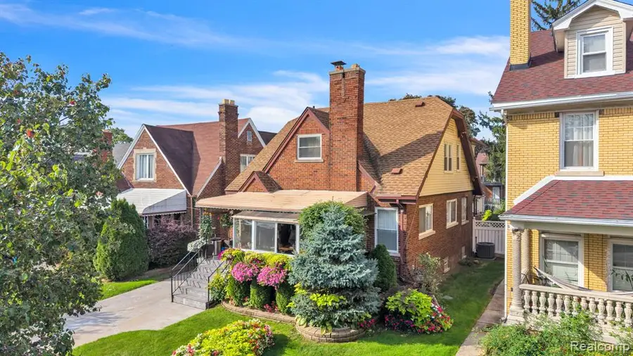 7533 Hartwell, Dearborn, MI 48126 - #3