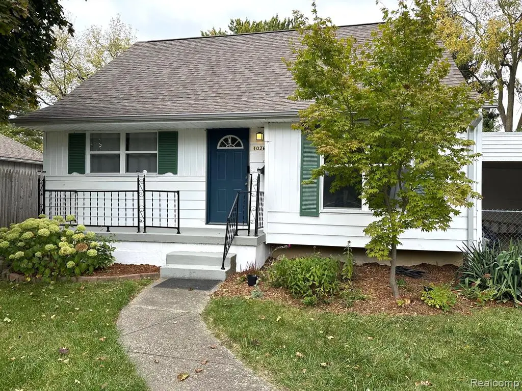 1026 Victoria, Flint, MI 48507 - #1