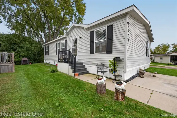 2074 Kevin, Troy, MI 48083