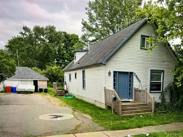 28441 Cooke, Flat Rock, MI 48134