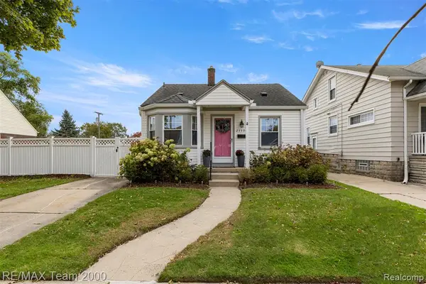 23309 Nona, Dearborn, MI 48124