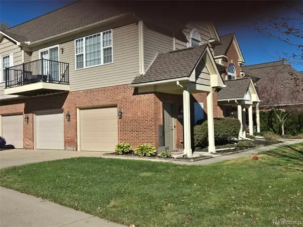 27343 Hidden Oaks, Trenton, MI 48183