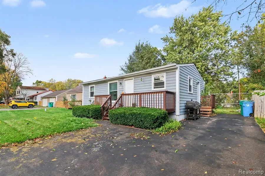 3291 Melmoor, Commerce Township, MI 48382 - #2