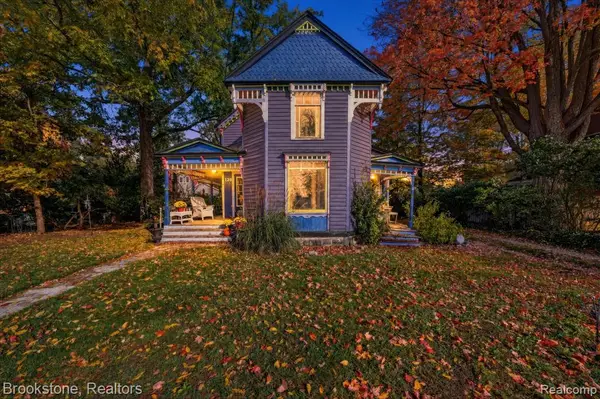 129 E Shadbolt, Lake Orion, MI 48362