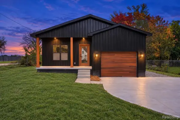 3481 Camden, Burton, MI 48529