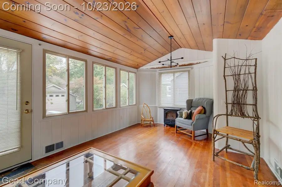 886 W Drayton, Ferndale, MI 48220 - #2