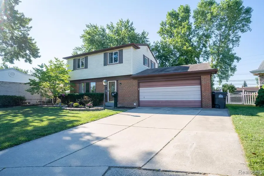 9372 Elaine, Taylor, MI 48180 - #3