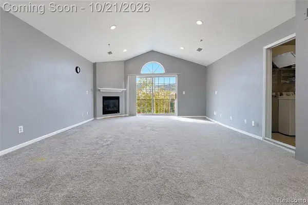 4204 Cameron, Commerce Twp, MI 48390