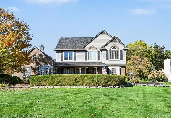 6112 Lake Waldon, Clarkston, MI 48346
