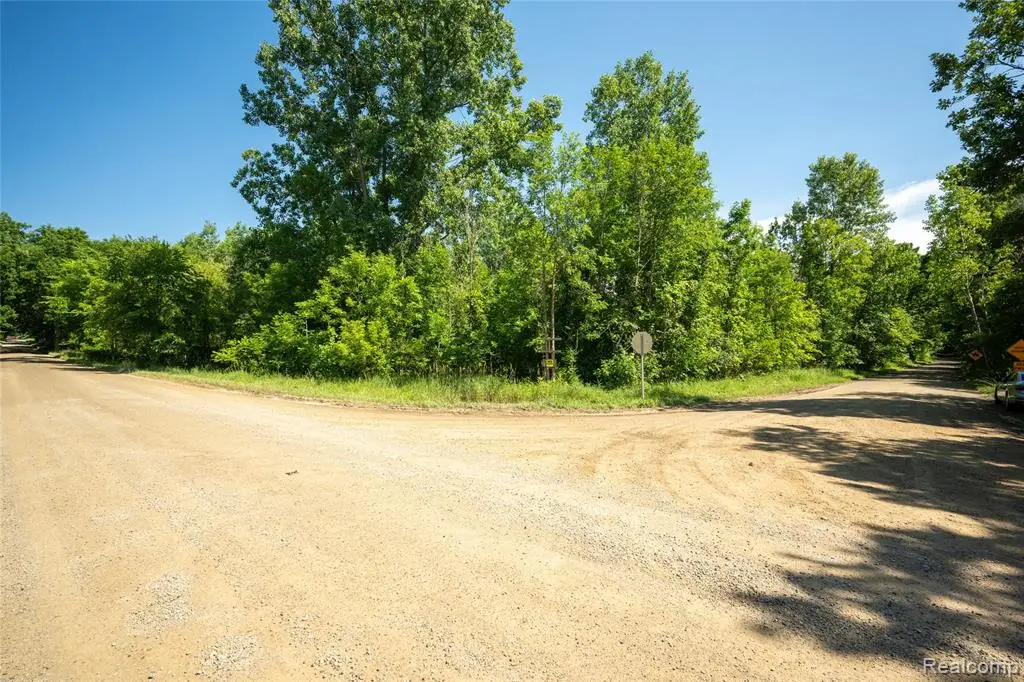 000 Hagerman, Leonard, MI 48367 - #1