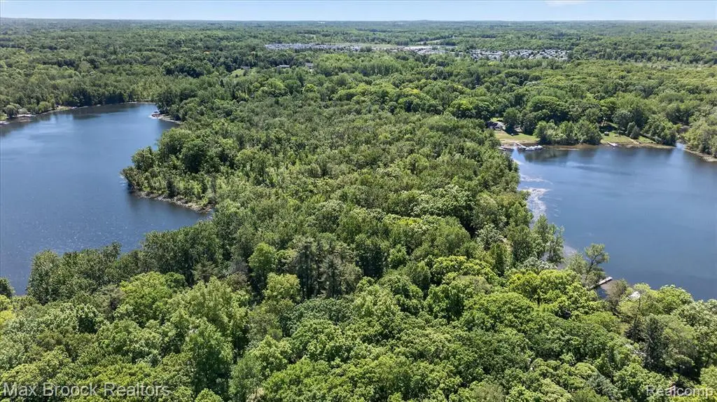 VAC Four Lakes, South Lyon, MI 48178 - #1