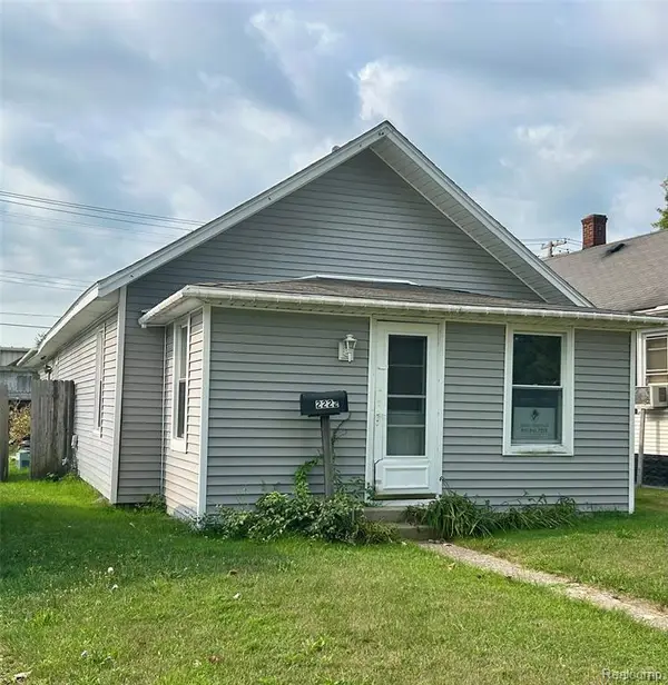 2222 Moak, Port Huron, MI 48060