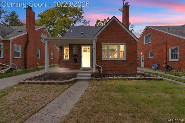 211 Drexel, Dearborn, MI 48128
