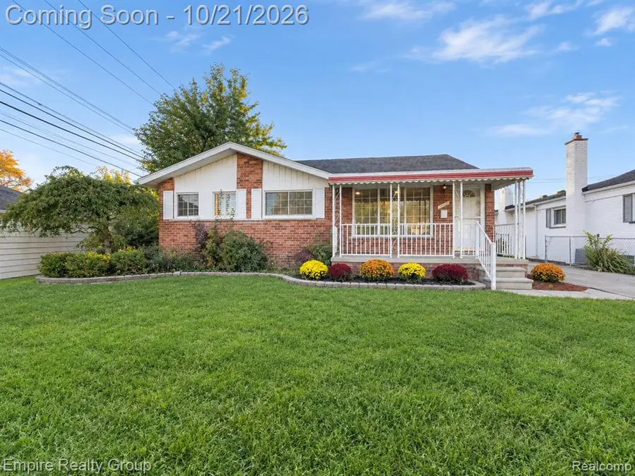 939 Deering, Garden City, MI 48135 - #2