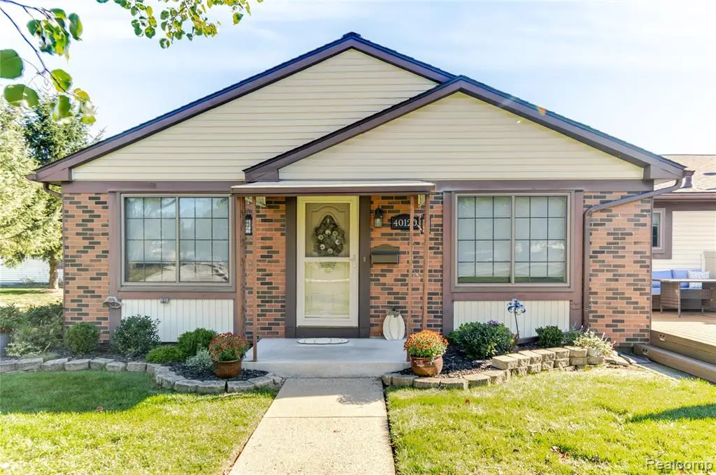 40120 Newport #7, Plymouth, MI 48170 - #1