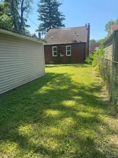 10006 Auburn, Detroit, MI 48228 - #2