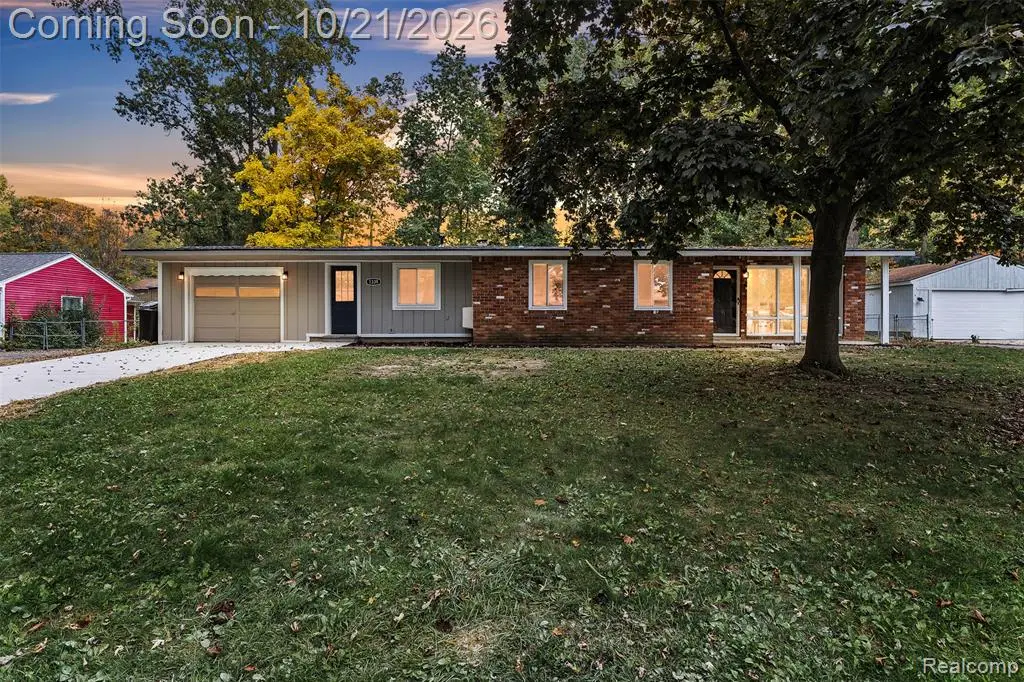 1339 Delta, Walled Lake, MI 48390 - #1