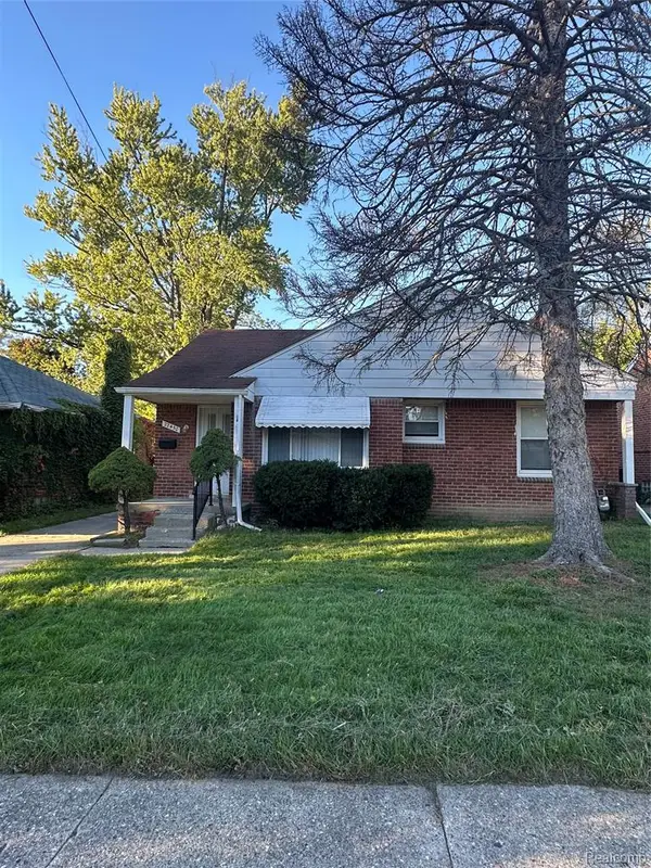 22450 Ray, Detroit, MI 48223