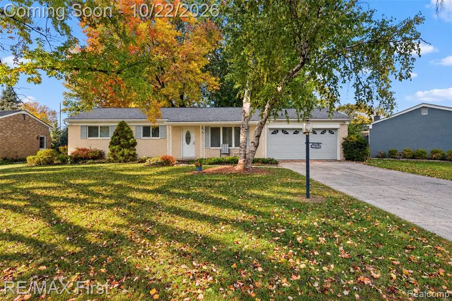 48263 Bluebird, Shelby, MI 48317 - #2