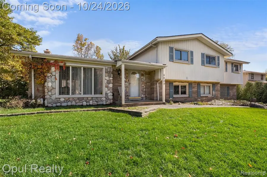 6839 White Pine, Bloomfield Hills, MI 48301 - #3