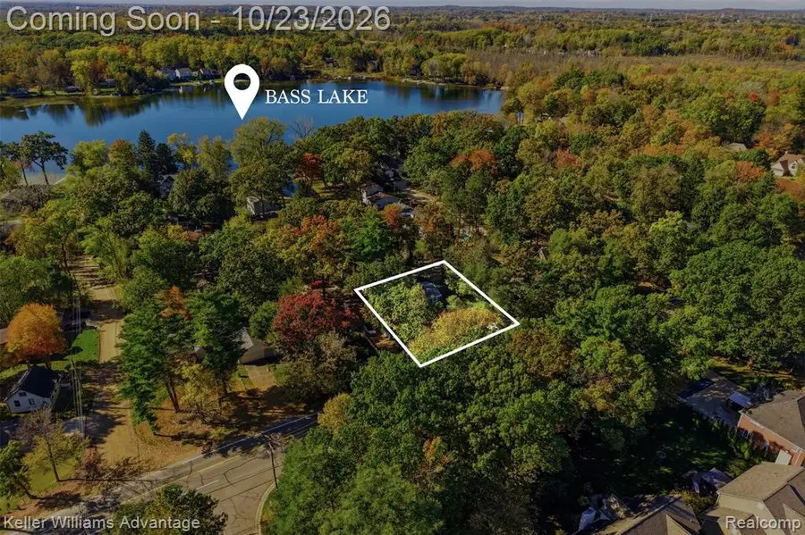 4100 Long Leaf, Commerce Township, MI 48382 - #2