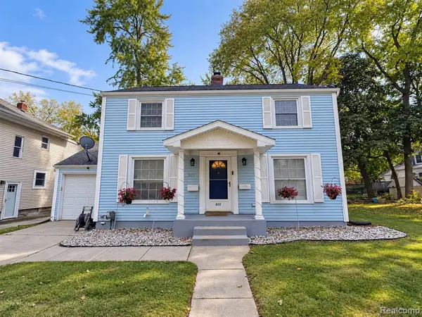825 N Francis, Lansing, MI 48912