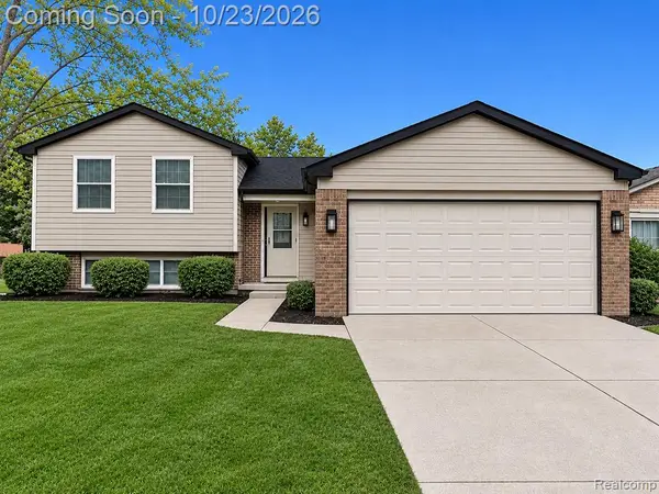 16103 Bayham, Clinton Township, MI 48038