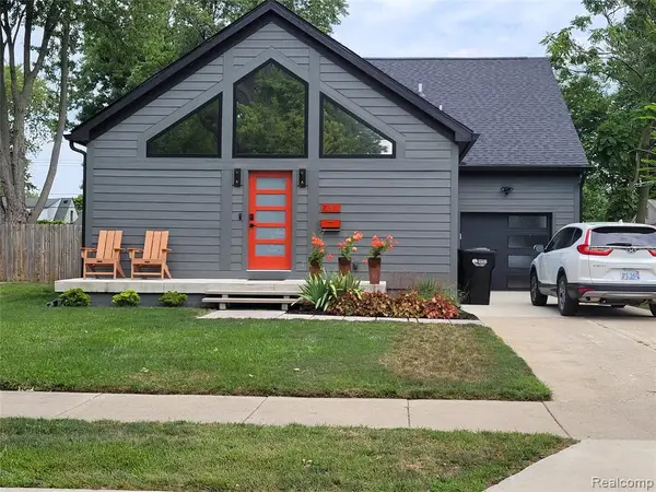 26514 Barrington, Madison Heights, MI 48071