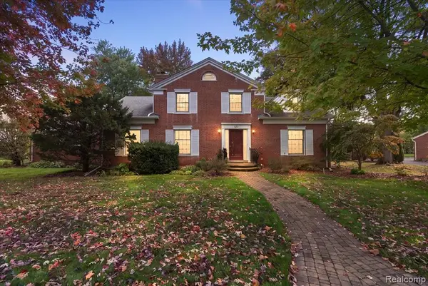 420 Tilbury, Bloomfield Hills, MI 48301
