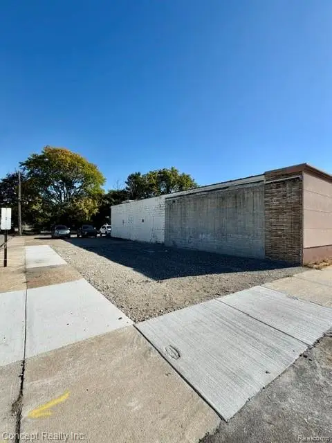 3605 Fort, Lincoln Park, MI 48146