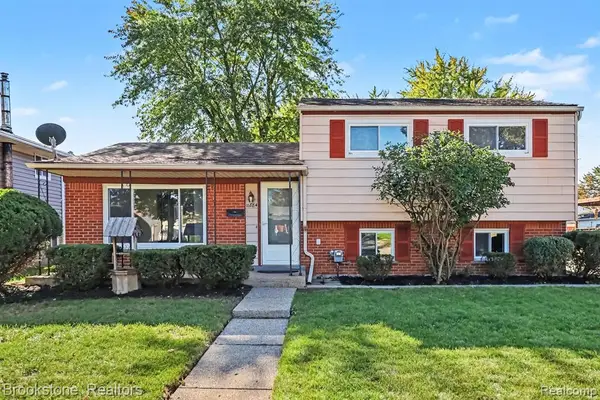 11884 Wheaton, Sterling Heights, MI 48313