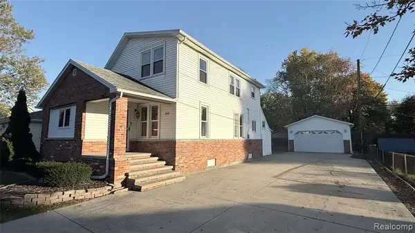 1208 Holland Av Holland, Port Huron, MI 48060
