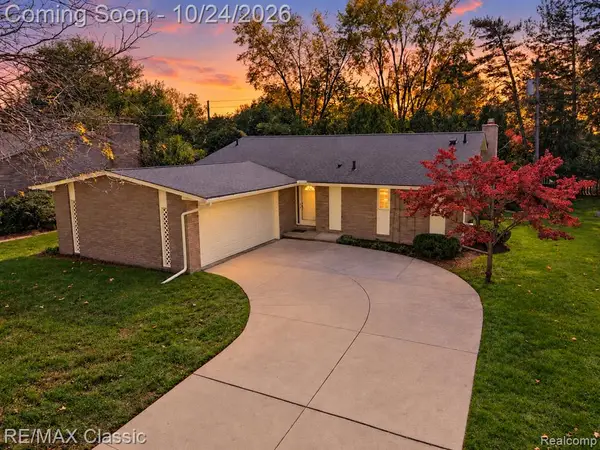 30250 Pleasant, Southfield, MI 48076