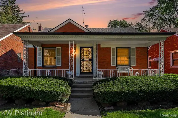 19376 Sunset, Detroit, MI 48234