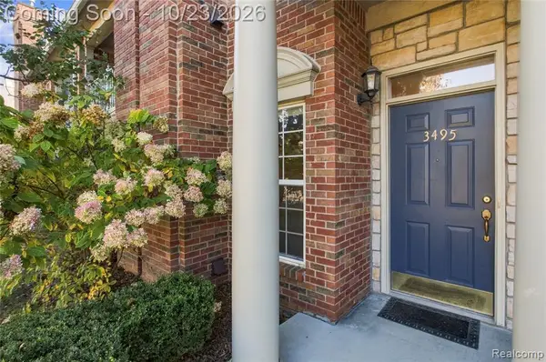 3495 Tremonte #211, Rochester, MI 48306