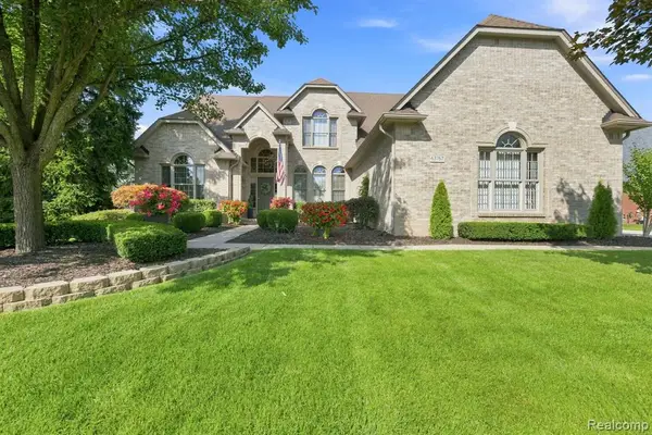 63767 Inverness Inverness, Washington, MI 48095