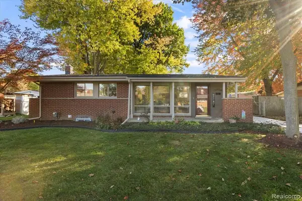 31629 Arizona, Livonia, MI 