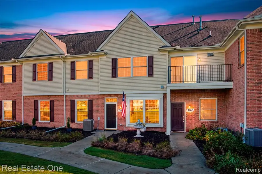 3163 Kneeland, Howell, MI 48843 - #2