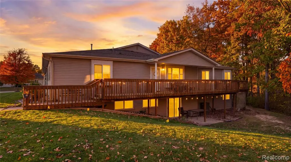 9468 Forestview, Grand Blanc, MI 48439 - #1