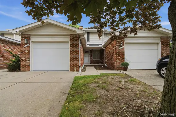 16842 Edloytom, Clinton Township, MI 48038